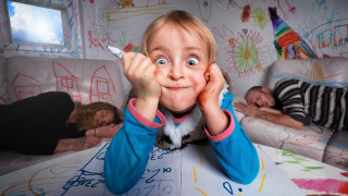 Child pen mouth smile drawing - autodestructive art free wallpaper