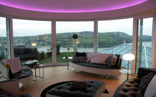 Living room water view kimono - ambient lighting free wallpaper