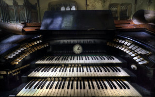 Clock piano keyboards organes bryan - photorealism free wallpaper
