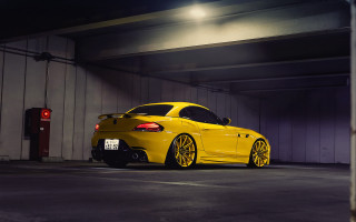Yellow sports car parking garage 4 - david park free wallpaper