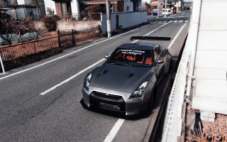 Car street fence building vroom - a fence free wallpaper