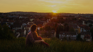 Woman child sunset cityscape architecture - sunset free wallpaper