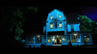 Large blue house clock night - the front of it free wallpaper