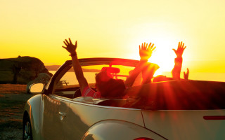 Car two people sunset shining - two person free wallpaper