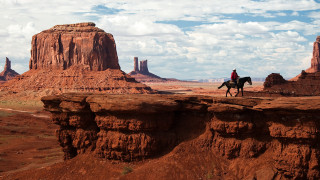 Desert horse rider mountain rocky - western free wallpaper