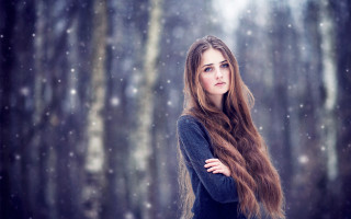Woman forest snow crossed arms - anka zhuravleva free wallpaper