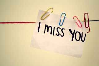 Paper message hanging line clips - a red string free wallpaper