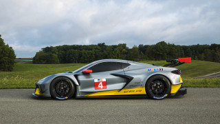 Silver yellow racecar road green - a silver free wallpaper