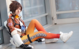 Cosplay woman crossed legs bomber - cosplay free wallpaper