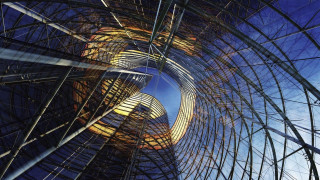 Tall glass structure sky background - a sky background in the background free wallpaper