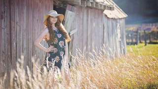 Woman hat barn portrait floral - a woman in a hat free wallpaper