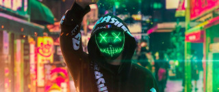 Neon man city night cyberpunk - daryush shokof free wallpaper
