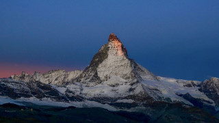 Mountain snow peak dusk pink - peak free wallpaper