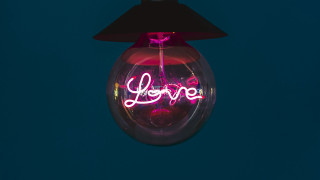 Lightbulb neon sign dark sky - the dark sky free wallpaper