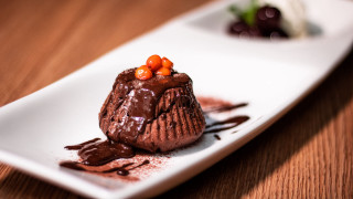 Chocolate dessert wooden table food - small free wallpaper