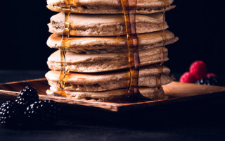 Pancakes syrup berries food photography - top of them free wallpaper