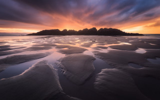 Beach sand water cloudy sky - the distance free wallpaper for desktop