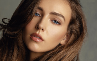 Eszter mattioni blue eyes windy - shaded free wallpaper