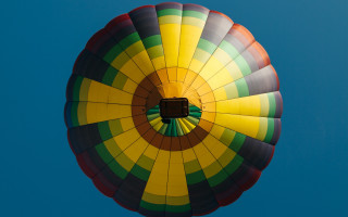 Colorful hot air balloon blue 10 - hot free wallpaper