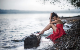 Woman red dress lake rock - the shore of a lake free wallpaper