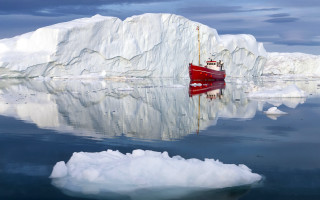 Boat iceberg ocean cloudy sky 2 - arie smit free wallpaper