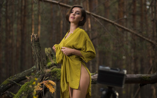 Woman yellow robe forest camera - elina karimova free wallpaper