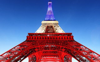 Eiffel tower lit red white - bernard meninsky free wallpaper