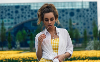 Yellow dress elina karimova bokeh - her shirt free wallpaper