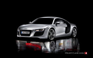 Silver sports car dark room 25 - f 8 aperture free wallpaper