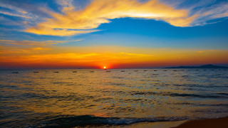 Sunset ocean boats mountain blue - sunset free wallpaper