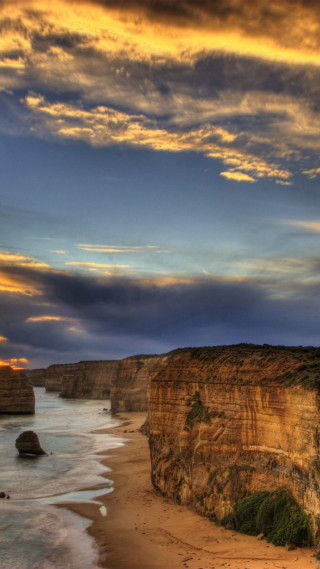 Beach cliff water cloudy sky - australian tonalism free wallpaper