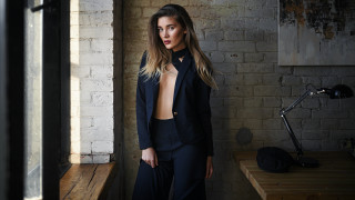 Annabel eyres fashion jigsaw outdoors - a jacket free wallpaper