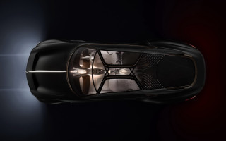 Car lights on dark room - a spotlight free wallpaper