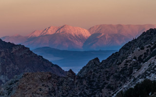 Mountain range pink sky snow 5 - peak free wallpaper