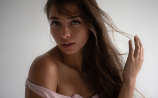 Elina karimova long hair wind 2 - the wind free wallpaper for desktop