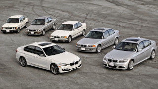 Five white cars parking lot - a circle free wallpaper