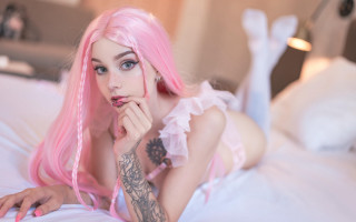 Pink haired woman tattoo bed - a pink wig free wallpaper