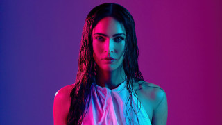 Woman longhair neonblood purplebackground glow - neofauvism free wallpaper