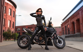 Eve ryder cyberpunk motorcycle brick - cyberpunk art free wallpaper