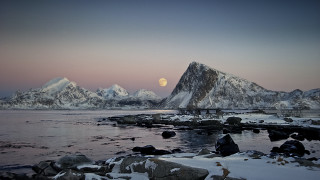 Mountain range full moon lake - caspar wolf free wallpaper