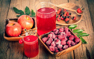 Wooden table bowl fruit cup - a wooden table free wallpaper