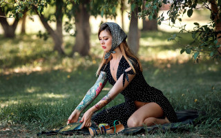 Woman tattoo blanket grass knife - tattoo free wallpaper
