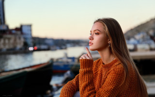 Asian portrait waterfront blurry bokeh - a body of water free wallpaper for desktop