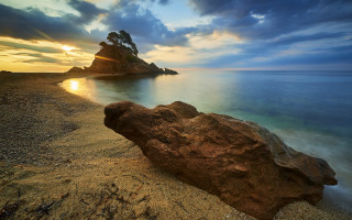 Rock beach sunset cloudy sky - sunset free wallpaper