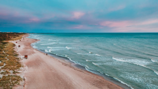 Beach sandy shore blue sky - sandy free wallpaper