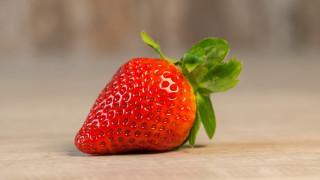 Strawberry greenleaf tabletop precisionism 3drender - a green leaf free wallpaper