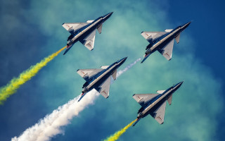 Jets green smoke flying formation - formation free wallpaper