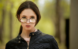 Woman glasses forest bokeh fashion - a forest free wallpaper