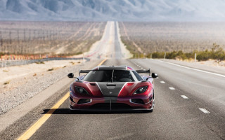 Red white sports car desert - a road in the desert free wallpaper
