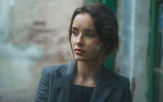 Elina karimova suit blue eyes - somber free wallpaper